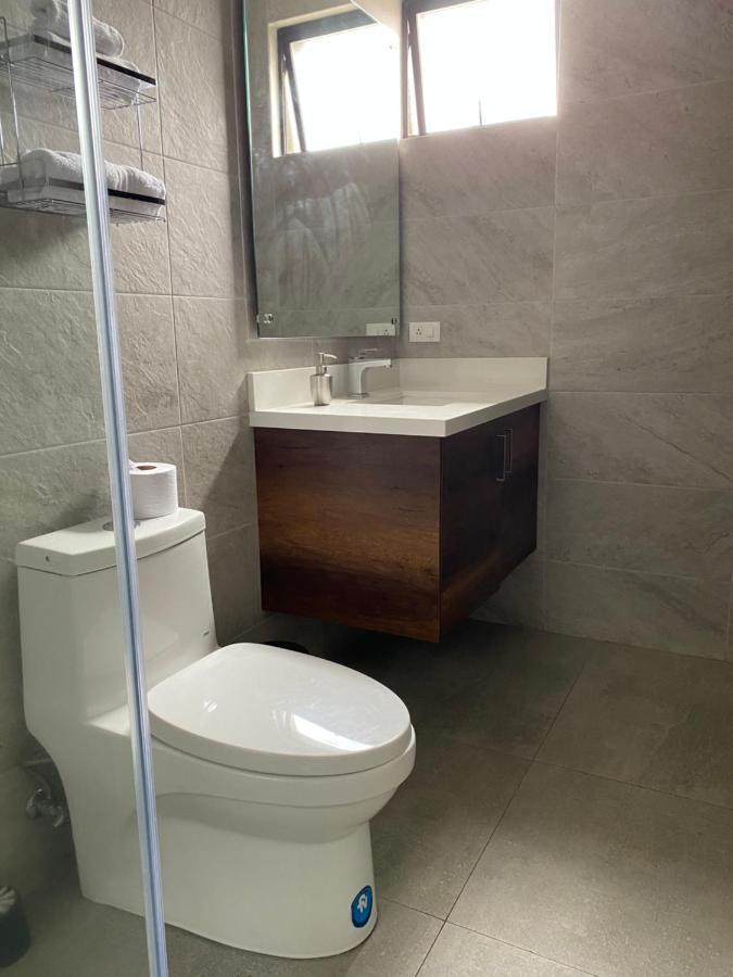 Moderno Departamento En El Mejor Sector De Quito Apartment ภายนอก รูปภาพ